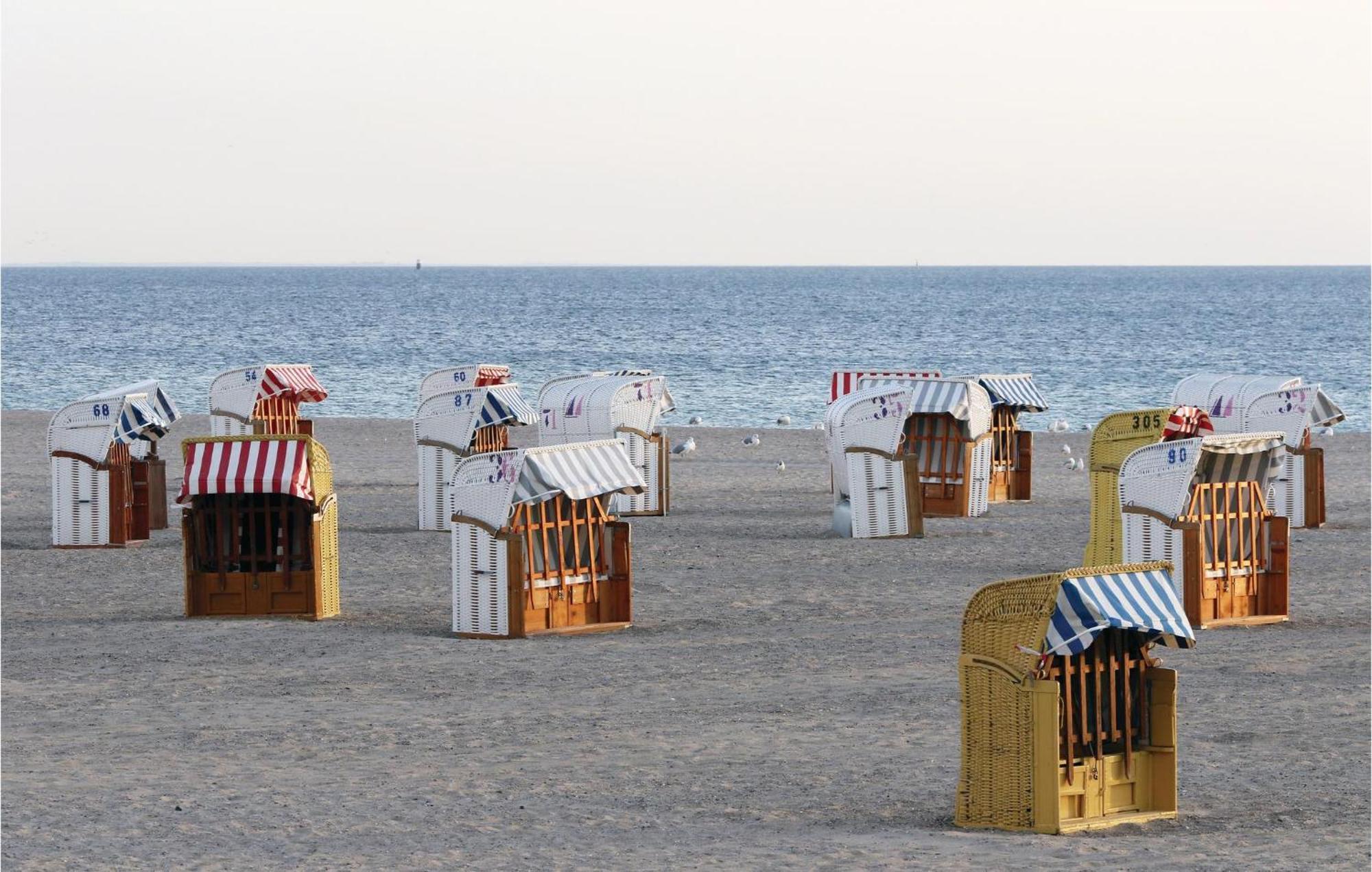 Nice Apartment In Luebeck Travemuende With Sauna Екстер'єр фото