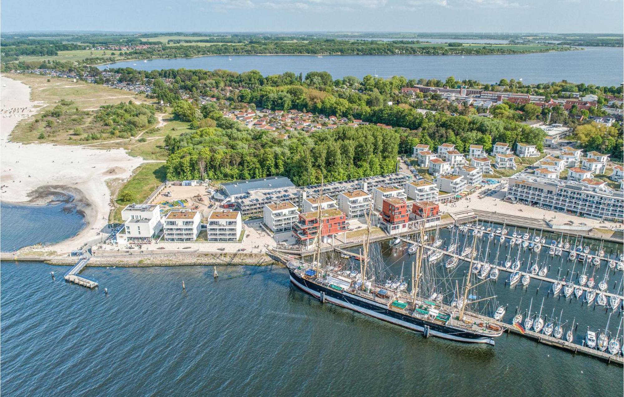 Nice Apartment In Luebeck Travemuende With Sauna Екстер'єр фото